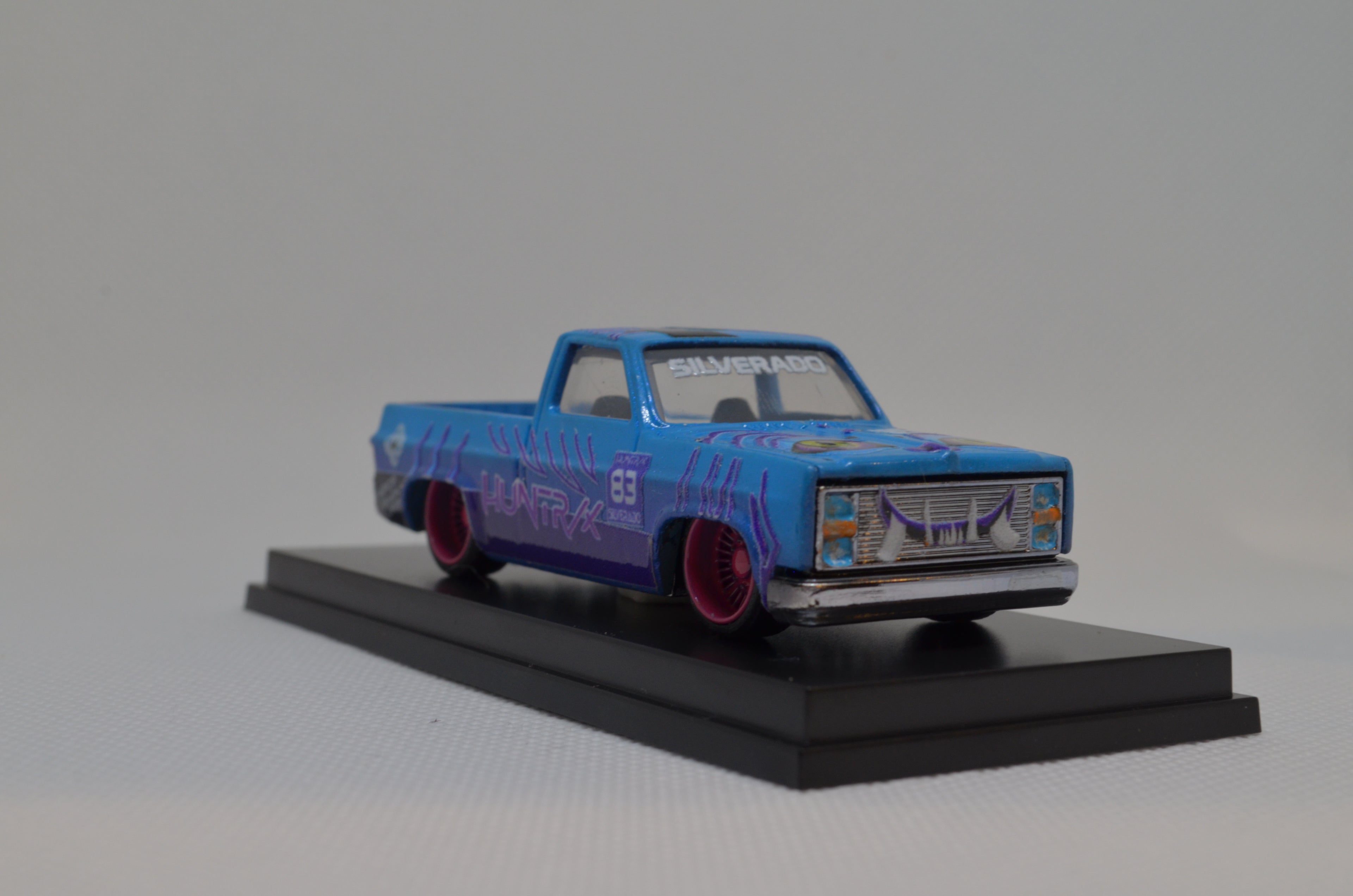 Custom 83 Silverado Derpy KPop Hunters Huntrixx Mainline