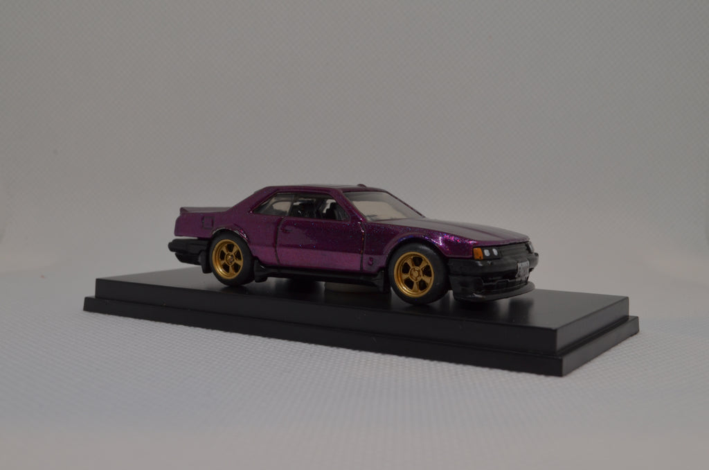 Custom Nissan Skyline R32 Mainline