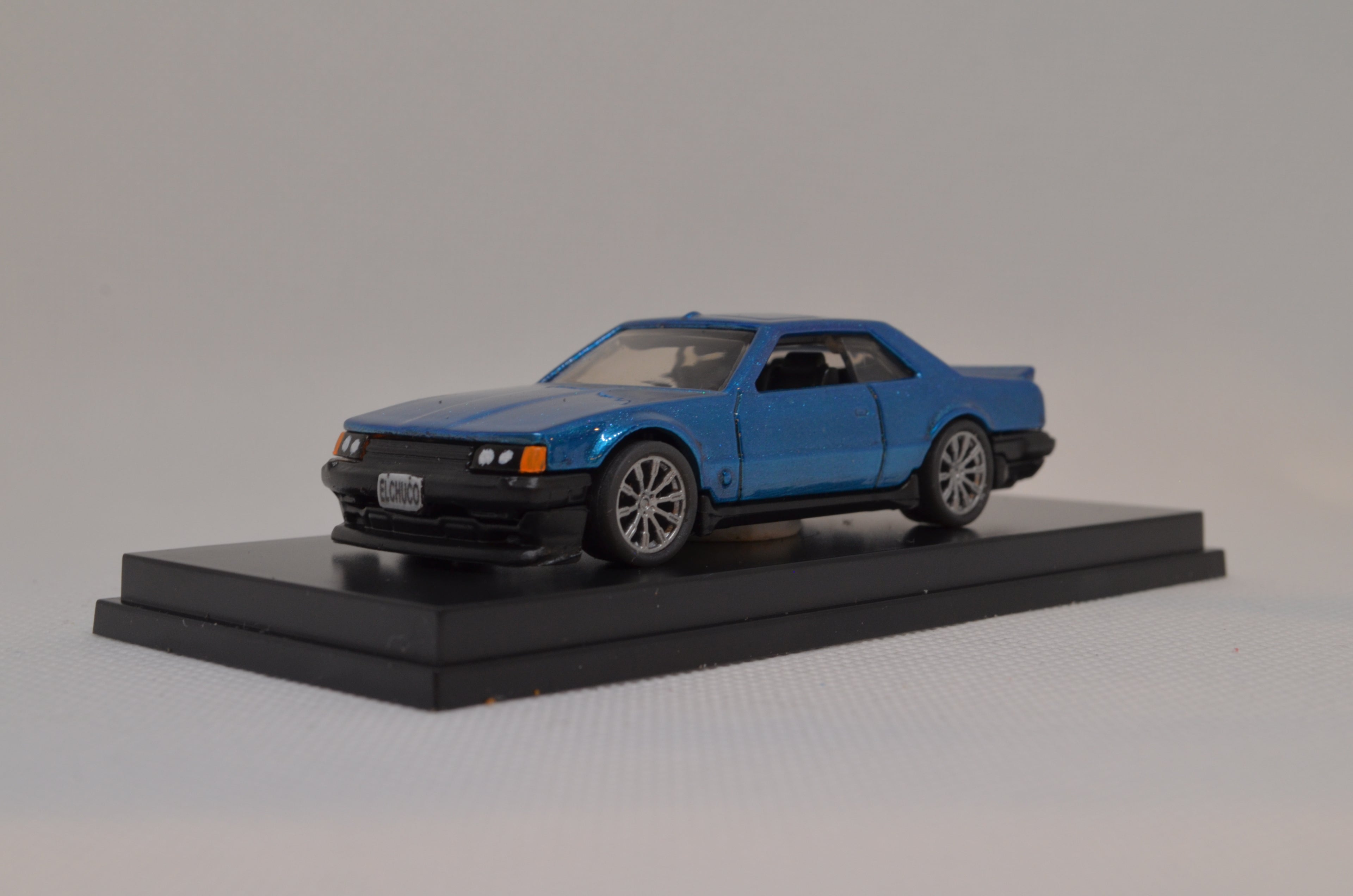 Custom Nissan Skyline R32 Mainline