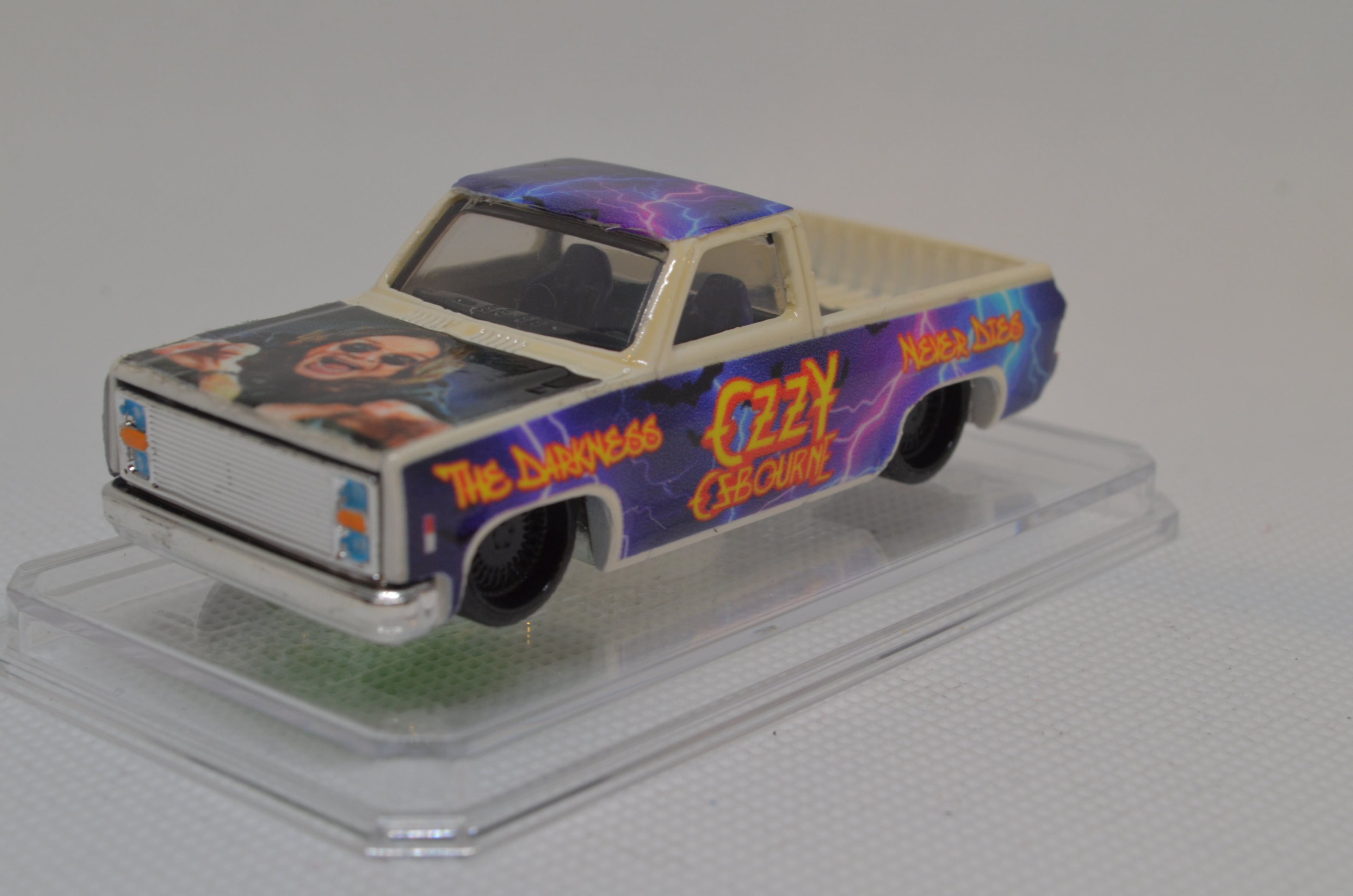 Custom 83 Silverado Ozzy Livery Mainline