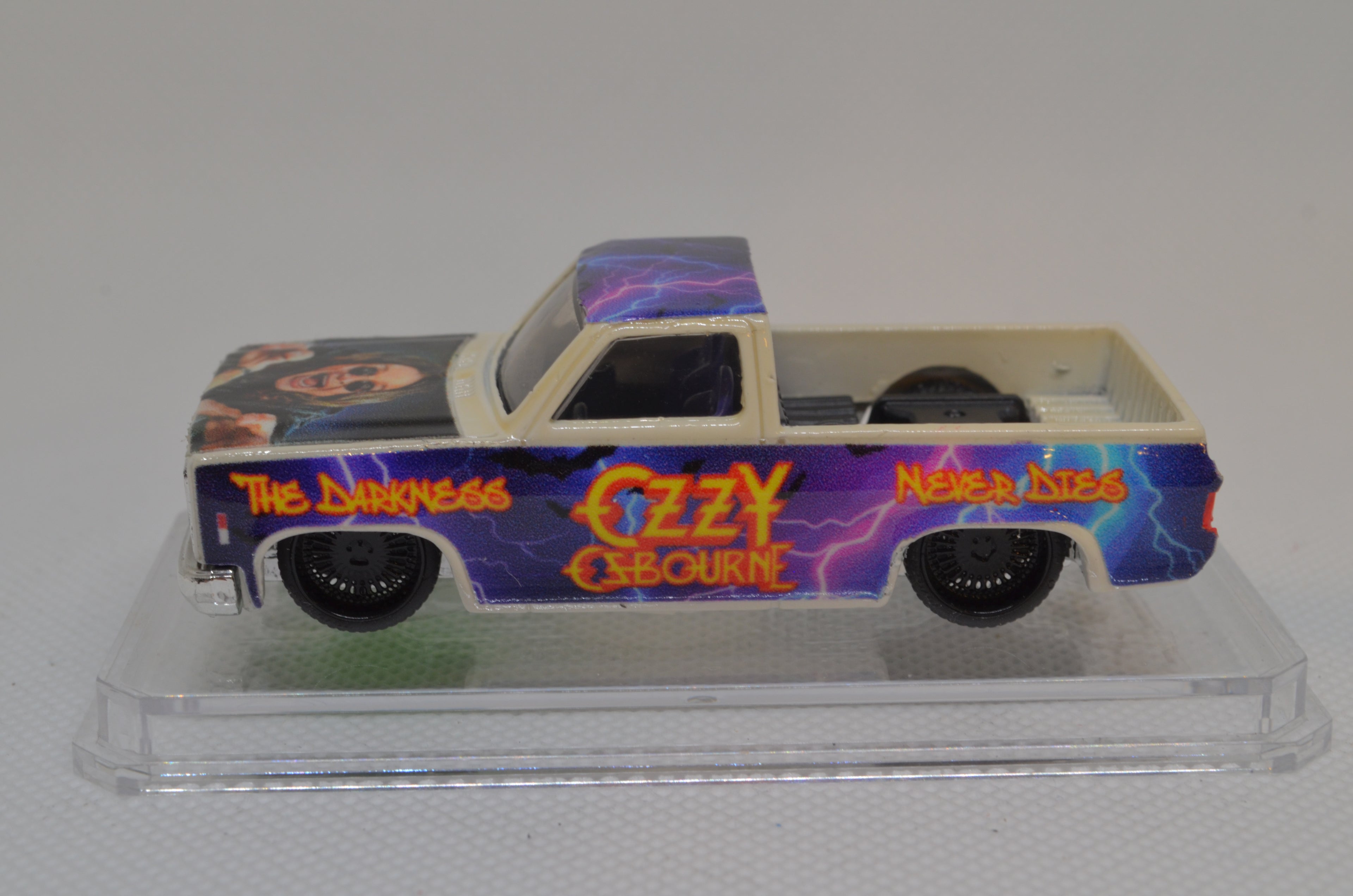 Custom 83 Silverado Ozzy Livery Mainline
