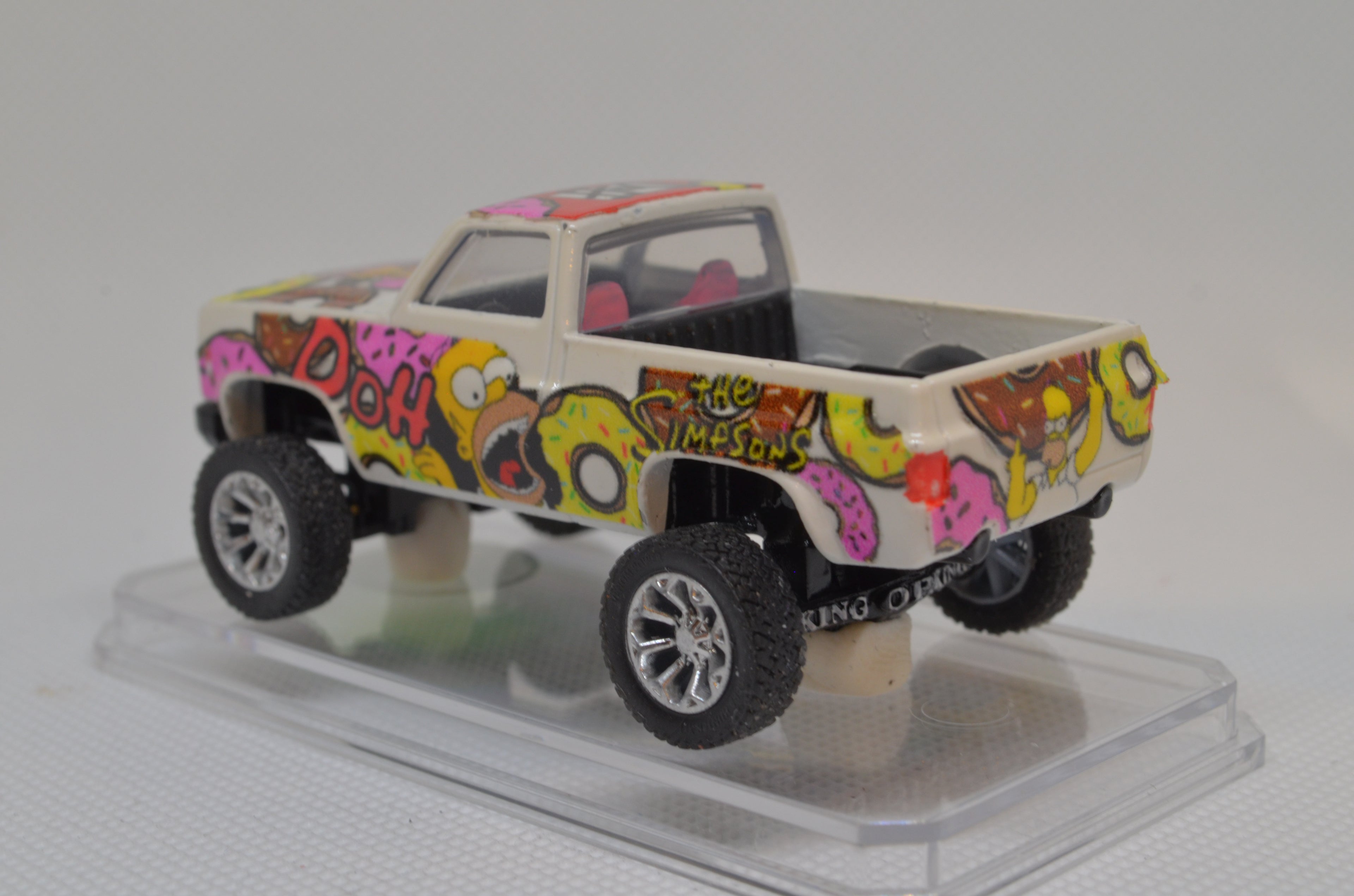 Custom 83 Silverado Homer Simpson Livery Lifted Mainline
